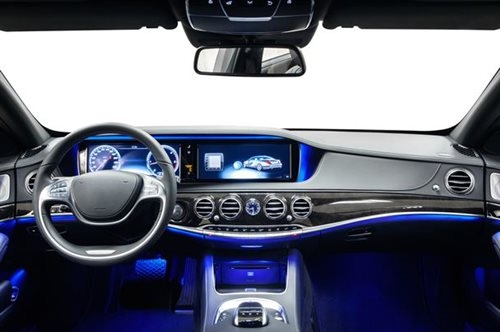 為汽車信息娛樂處理器構(gòu)建低于 20W 的 CISPR25 5 類電源設(shè)計(jì)
