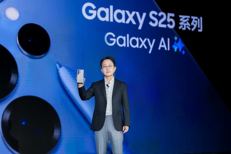三星Galaxy S25系列發(fā)布：AI驅(qū)動的智能手機新紀元
