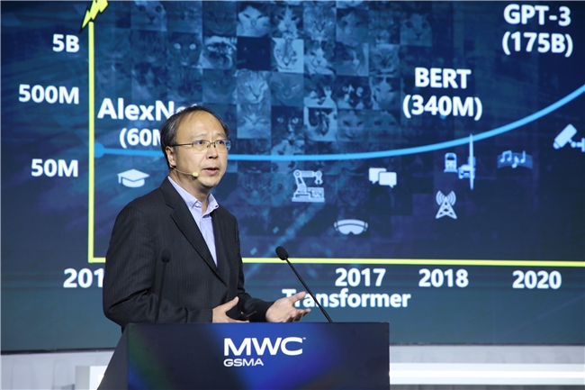 突破瓶頸！英特爾Battlematrix方案解鎖企業(yè)級(jí)AI推理新可能