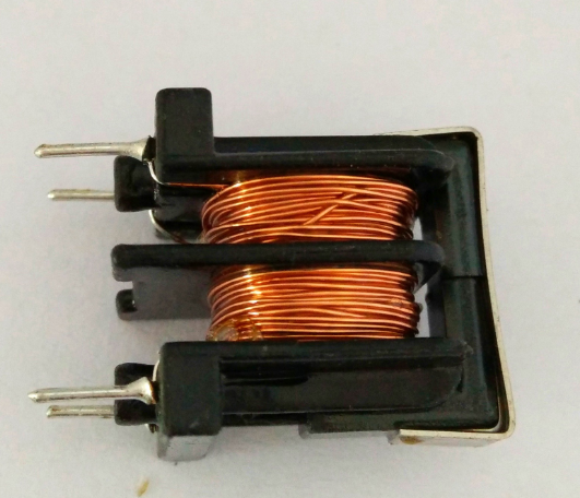 共模電感接在開關電源交流一側(cè)的原因解析