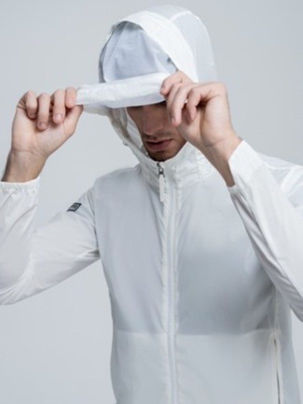 HELLY HANSEN 推出S+A系列，打造夏日防護(hù)功能性單品