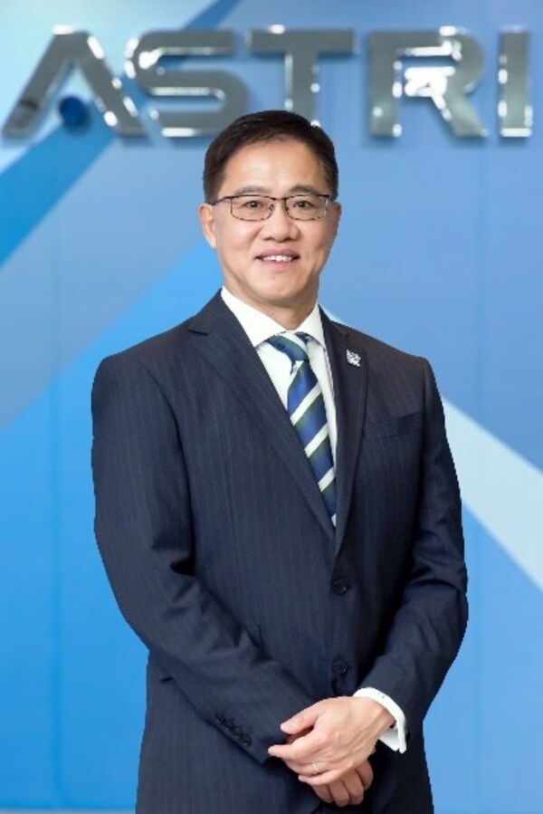 應(yīng)科院行政總裁孫耀達博士工程師表示，創(chuàng)新科技對提升香港競爭優(yōu)勢至關(guān)重要，應(yīng)科院將配合《施政報告》，并繼續(xù)與創(chuàng)新生態(tài)圈內(nèi)各持份者緊密合作，促進科研成果商品化。